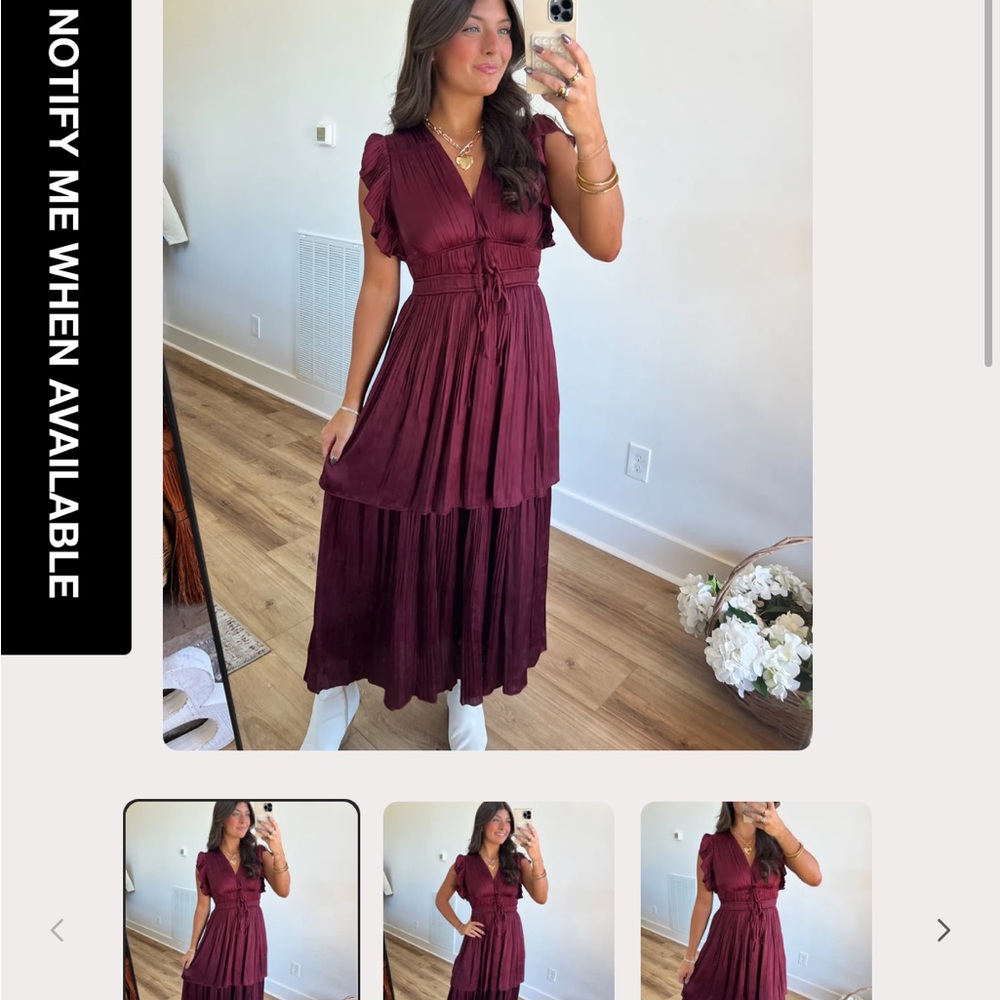 Elegant Burgundy Maxi Dress